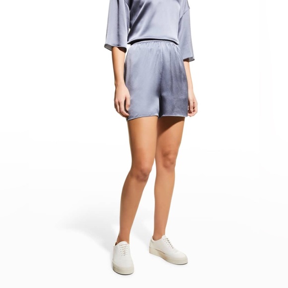 NWOT Vince Silk Satin Pull-On Shorts in Iris Blue Size Medium - Picture 2 of 12
